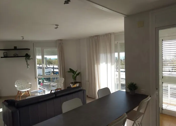 Luxury Accommodation, Next To & Train Station * Calella